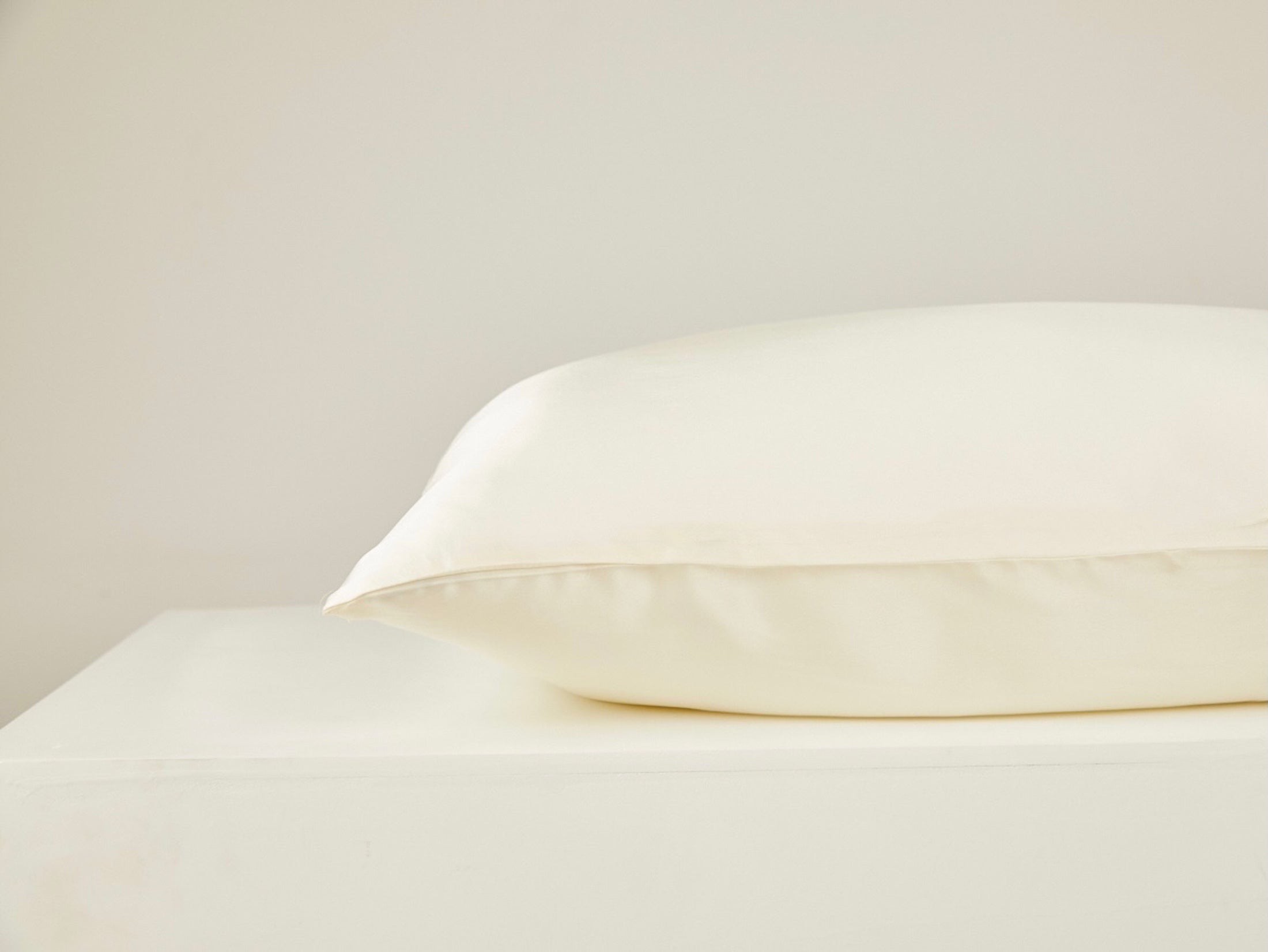 22 Momme Silk Pillowcase 40x80cm Pearl - Zip